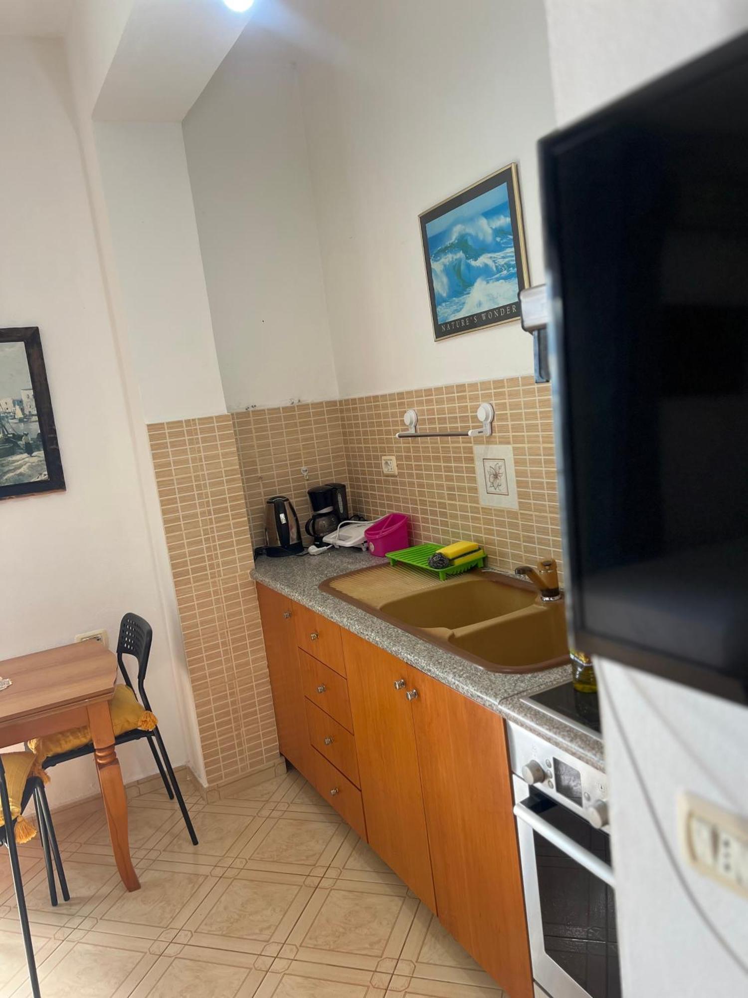 Majki Beach Apartments Sarandë Exteriör bild